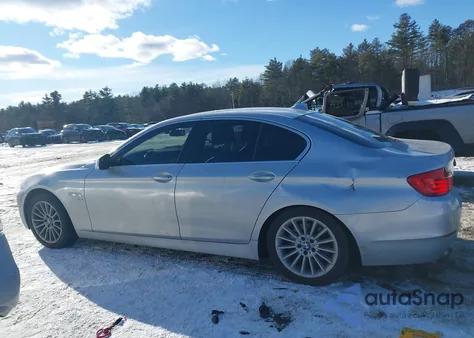 2011 BMW 535I xDrive z USA, uszkodzony, nr VIN WBAFU7C5XBC877558